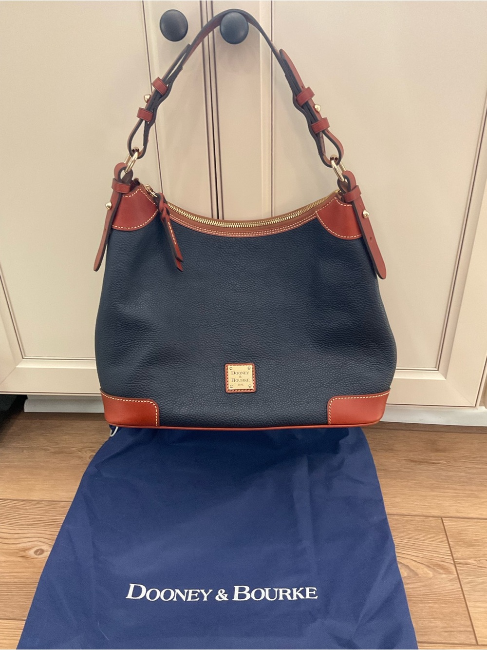 Dooney & Bourke Pebble Grain Hobo shoulder bag